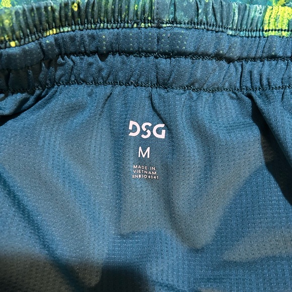 Men’s Athletic Shorts - DSG
Size: Medium, 5-6” inseam. - Picture 7 of 7